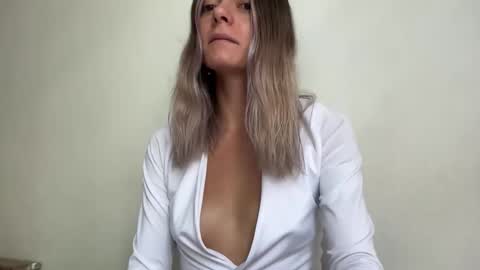 papichulo y mamichula online show from March 11, 2026, 5:19 pm