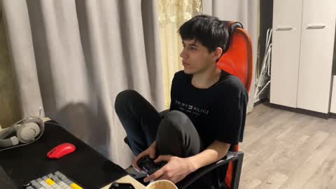 vialeras online show from February 6, 2026, 4:43 pm