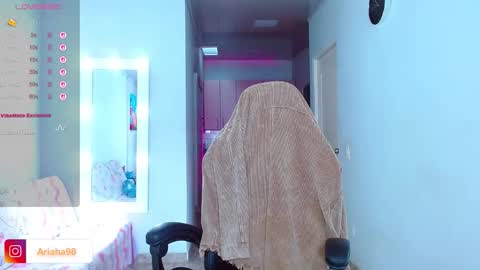 Snapshot of viannca__ chatting on November 8, 2025, 6:18 pm Ariana online show from November 8, 2025, 6:18 pm