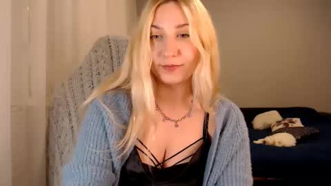Snapshot of vibezgirl chatting on September 17, 2025, 5:47 pm Amelia online show from September 17, 2025, 5:47 pm