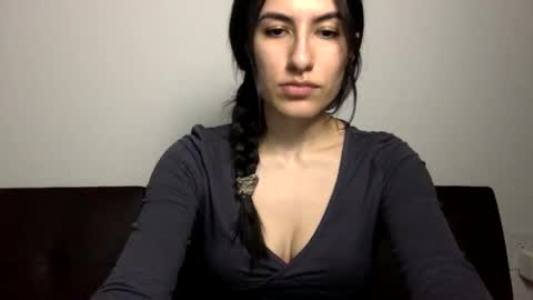 chloe online show from April 9, 2026, 10:53 am