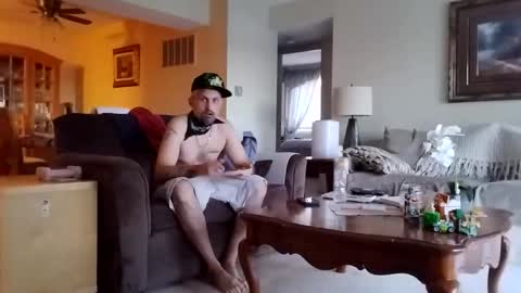 viciouzz1 online show from November 5, 2025, 10:21 pm