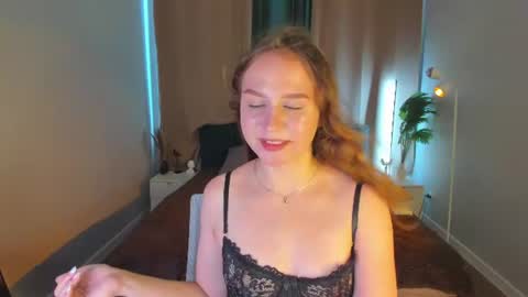 vicki_milles online show from August 4, 2026, 9:01 am