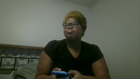 vickiryder56 online show from November 15, 2025, 3:08 pm