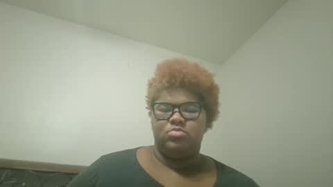 vickiryder56 online show from December 19, 2025, 5:03 am