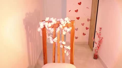 Vicky  online show from February 24, 2025, 4:15 pm