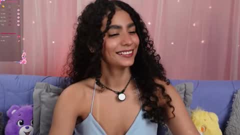 vicky_curly online show from November 13, 2025, 12:31 am