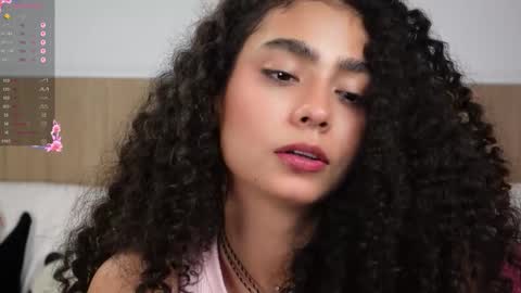 vicky_curly online show from November 19, 2025, 3:06 am
