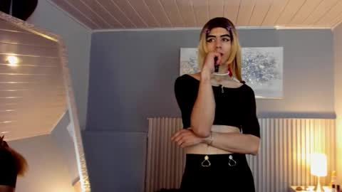  Vicky  online show from January 7, 2026, 1:57 pm