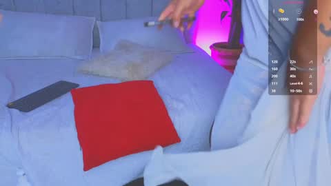 Snapshot of vicky_hot_x chatting on January 23, 2025, 4:52 am online show from January 23, 2025, 4:52 am