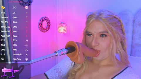 Snapshot of vicky_hot_x chatting on February 2, 2025, 1:34 am online show from February 2, 2025, 1:34 am