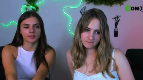 vicky_kim online show from July 15, 2026, 11:21 pm