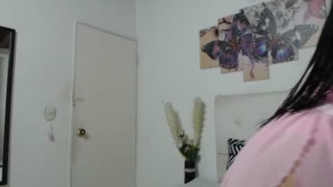 vicky_lane online show from July 16, 2026, 11:27 am