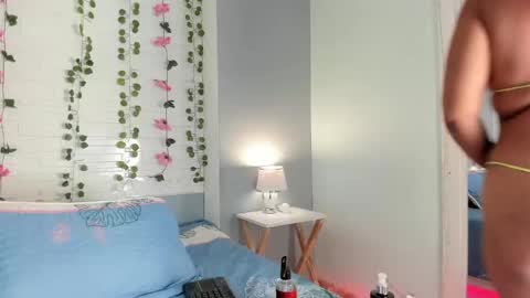 Snapshot of vicky_ruiz chatting on March 7, 2025, 6:22 pm V I C K Y online show from March 7, 2025, 6:22 pm