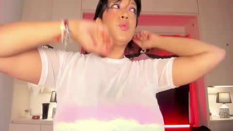 Snapshot of vicky_ruiz chatting on October 26, 2025, 12:33 pm V I C K Y online show from October 26, 2025, 12:33 pm