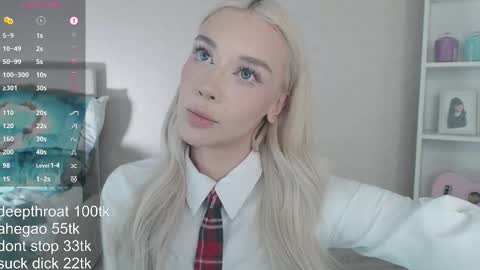 Snapshot of vickyfuckingdoll chatting on March 5, 2026, 1:56 am vickyfuckingdoll online show from March 5, 2026, 1:56 am