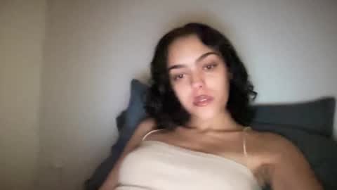 Snapshot of vickyyyx chatting on January 4, 2025, 9:00 am Goddess Victory online show from January 4, 2025, 9:00 am