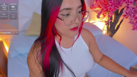 Victoria online show from October 2, 2025, 7:43 pm