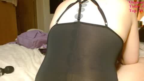 Victoria97 online show from September 28, 2025, 8:58 pm