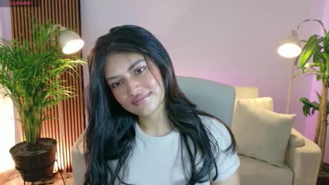 Snapshot of victoria___moon chatting on February 19, 2026, 1:29 pm victoria online show from February 19, 2026, 1:29 pm