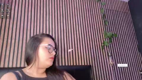 victorira online show from November 8, 2025, 9:13 pm