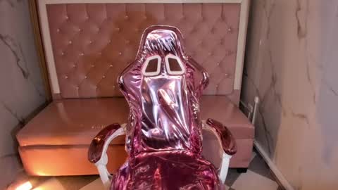 victoria_b_ online show from September 30, 2025, 8:03 pm