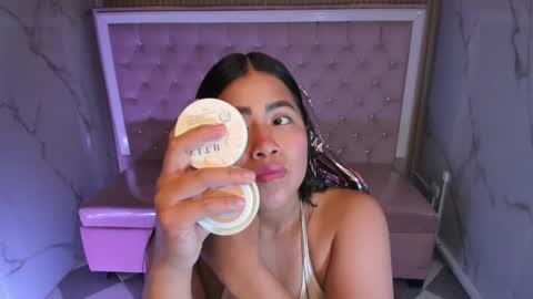 victoria_b_ online show from October 3, 2025, 8:06 pm