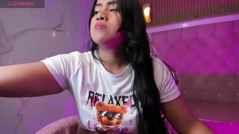 victoria_b_ online show from October 18, 2025, 9:15 pm