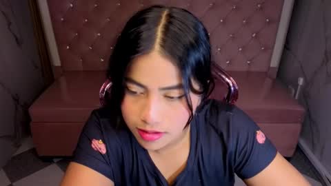 victoria_b_ online show from November 10, 2025, 8:19 pm