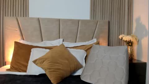 VIC online show from October 4, 2025, 12:14 pm