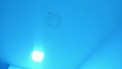 Snapshot of victoria_coxx chatting on October 15, 2025, 5:18 am Victoria online show from October 15, 2025, 5:18 am