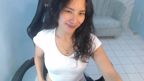 Snapshot of victoria_hernandez_t chatting on May 15, 2026, 1:18 pm Victoria online show from May 15, 2026, 1:18 pm
