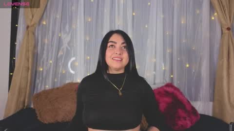 Snapshot of victoria_jonhss chatting on November 18, 2025, 10:14 pm Victoria online show from November 18, 2025, 10:14 pm