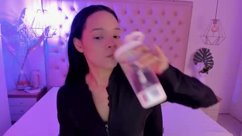 Snapshot of victoria_kitt chatting on September 30, 2025, 4:01 pm victoria_kitt online show from September 30, 2025, 4:01 pm