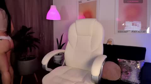 Snapshot of victoria_korss chatting on February 25, 2025, 11:22 pm Victoria  online show from February 25, 2025, 11:22 pm