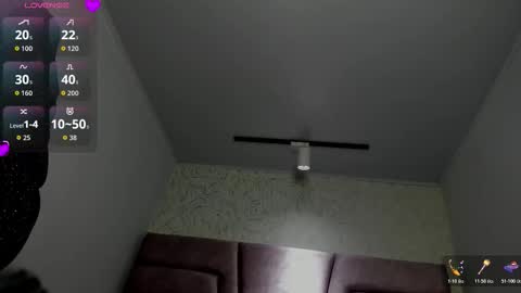 Snapshot of victoria_noir_18 chatting on November 25, 2025, 6:24 am Vicky online show from November 25, 2025, 6:24 am