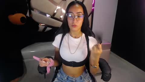 Snapshot of victoria_ricci_a chatting on February 27, 2025, 4:43 pm Victoria online show from February 27, 2025, 4:43 pm