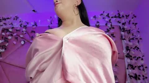 Victoria online show from November 13, 2025, 8:52 pm