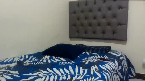 victoria_theilvig online show from June 26, 2026, 11:20 pm
