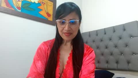 victoria_theilvig online show from July 4, 2026, 1:50 pm