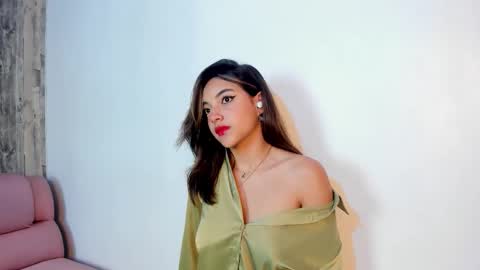 victoriaa2_doll online show from March 18, 2026, 12:30 pm