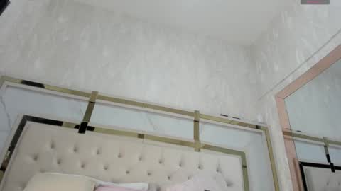 Victoria Sofia online show from October 13, 2025, 7:14 pm