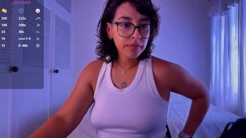 victoriaamelie online show from February 26, 2026, 6:18 pm