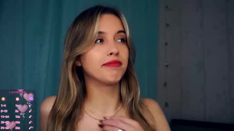 Snapshot of victoriadreamtt chatting on October 21, 2025, 7:36 pm Anasteisha Day Helen Night online show from October 21, 2025, 7:36 pm