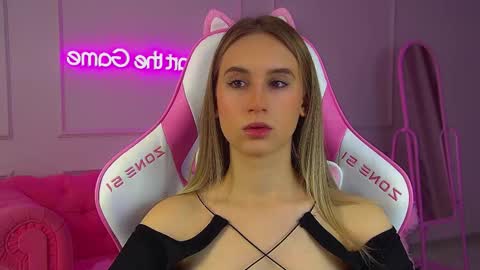 Victoria online show from November 23, 2025, 6:13 am