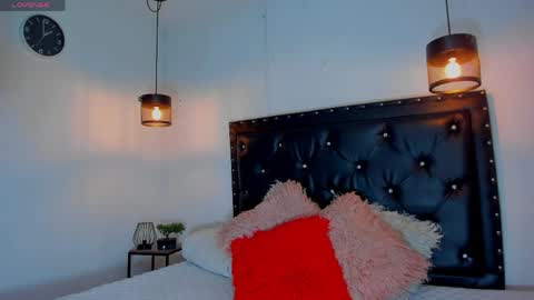 Victoria  online show from April 8, 2026, 12:05 pm