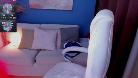 Victoria online show from March 9, 2025, 11:46 pm