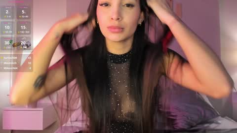 Snapshot of victorianoah_ chatting on December 17, 2024, 7:59 pm Victoria online show from December 17, 2024, 7:59 pm