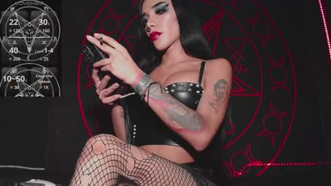 Snapshot of victoriavampire666 chatting on February 7, 2025, 2:40 am Victoria Vampire online show from February 7, 2025, 2:40 am