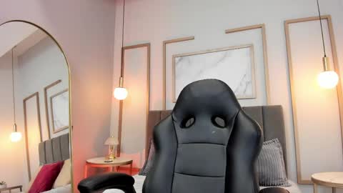 Victoria Vixen online show from May 20, 2026, 9:32 pm
